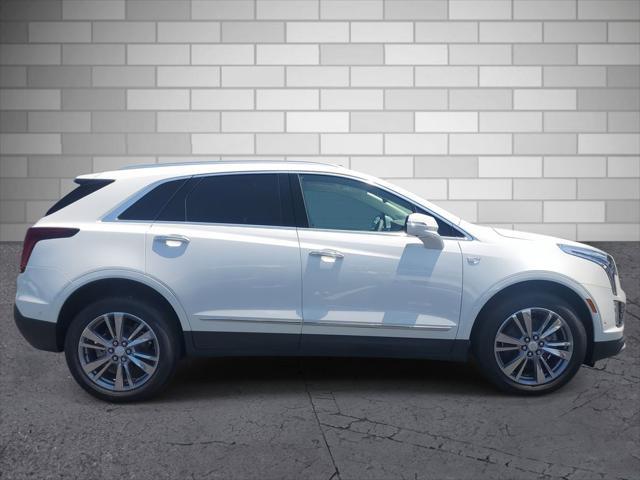 new 2025 Cadillac XT5 car, priced at $58,090
