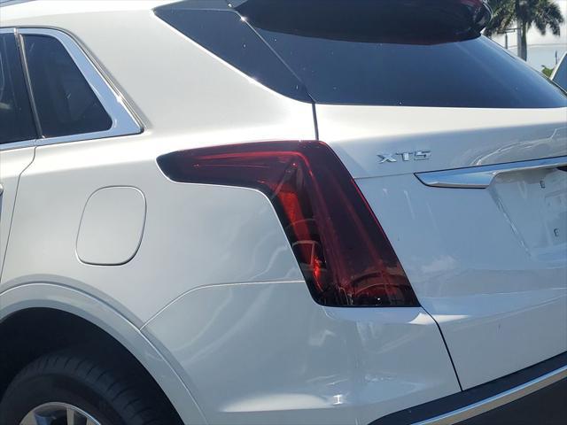 new 2025 Cadillac XT5 car, priced at $58,090