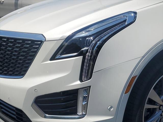new 2025 Cadillac XT5 car, priced at $58,090