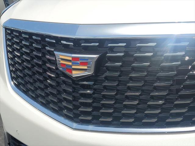 new 2025 Cadillac XT5 car, priced at $58,090