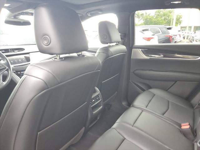 used 2022 Cadillac XT5 car, priced at $36,954