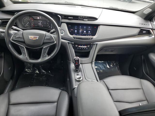 used 2022 Cadillac XT5 car, priced at $36,954