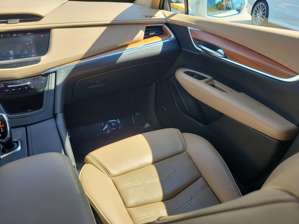 used 2018 Cadillac XT5 car, priced at $23,123