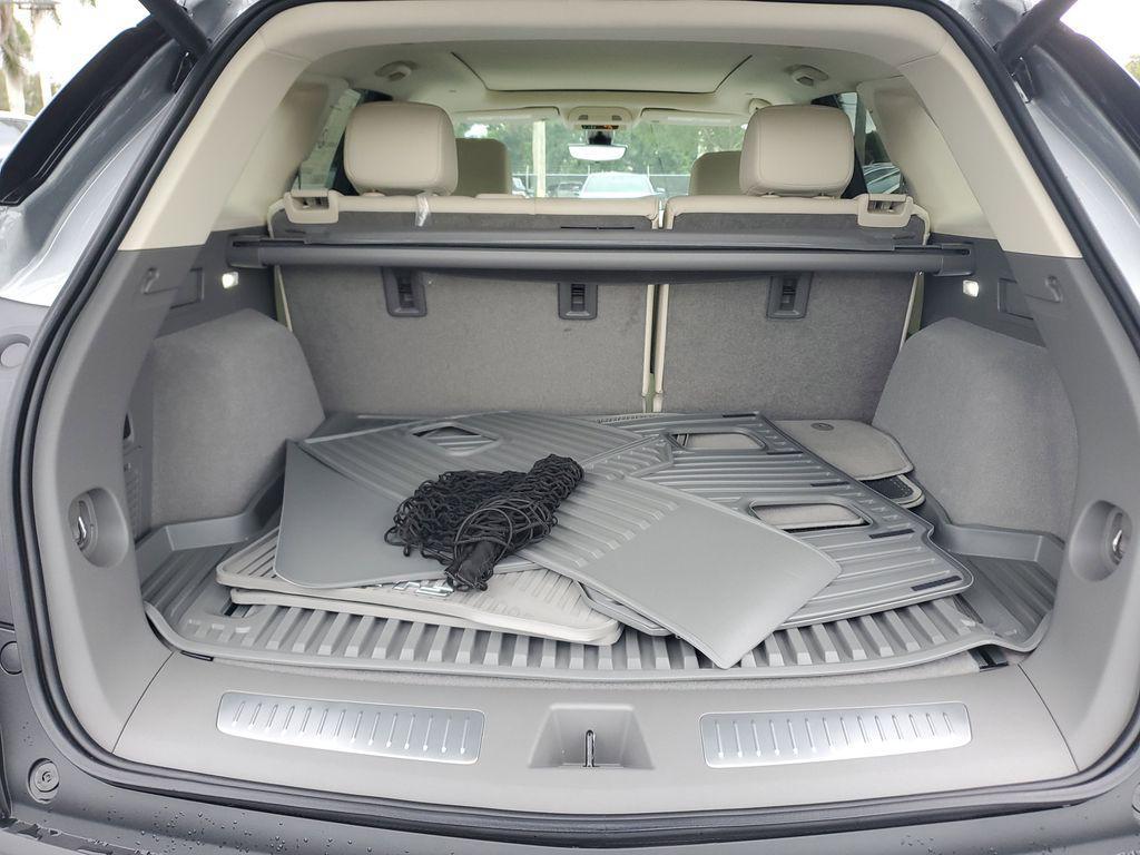 new 2025 Cadillac XT5 car, priced at $56,040