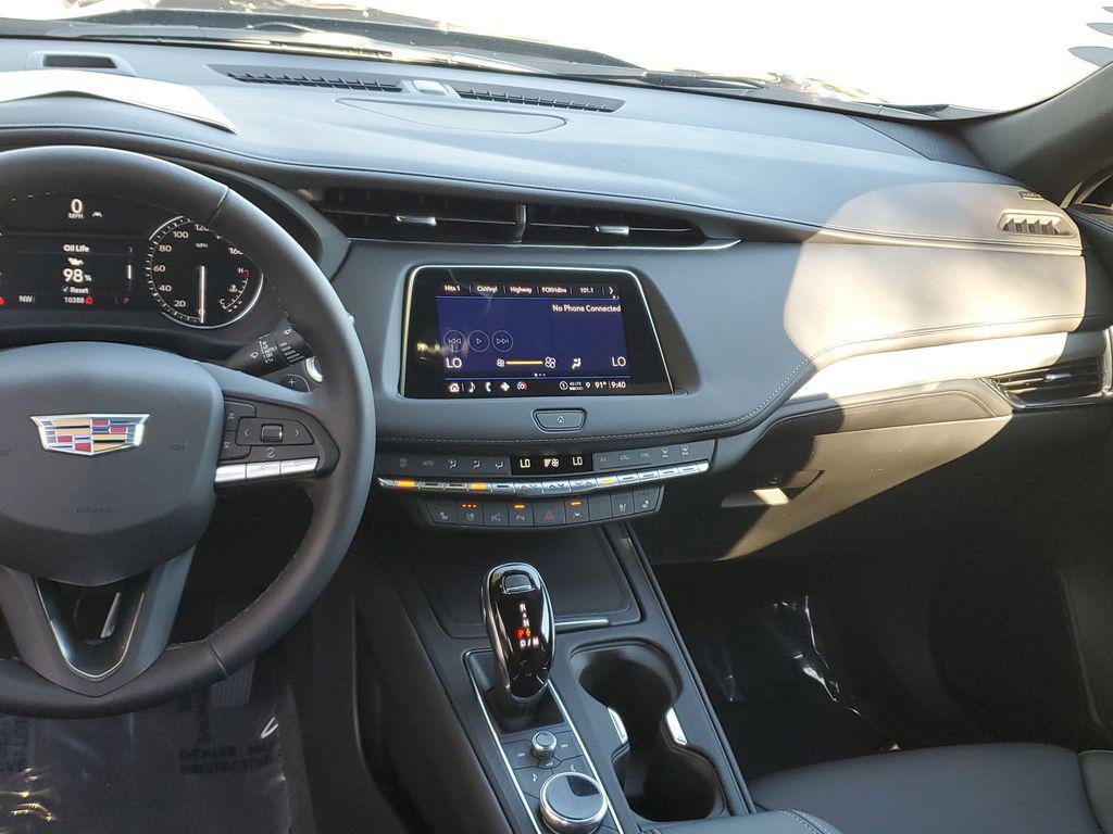 used 2022 Cadillac XT4 car, priced at $28,433