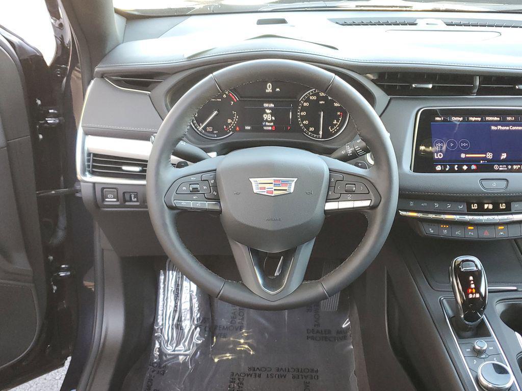 used 2022 Cadillac XT4 car, priced at $28,433