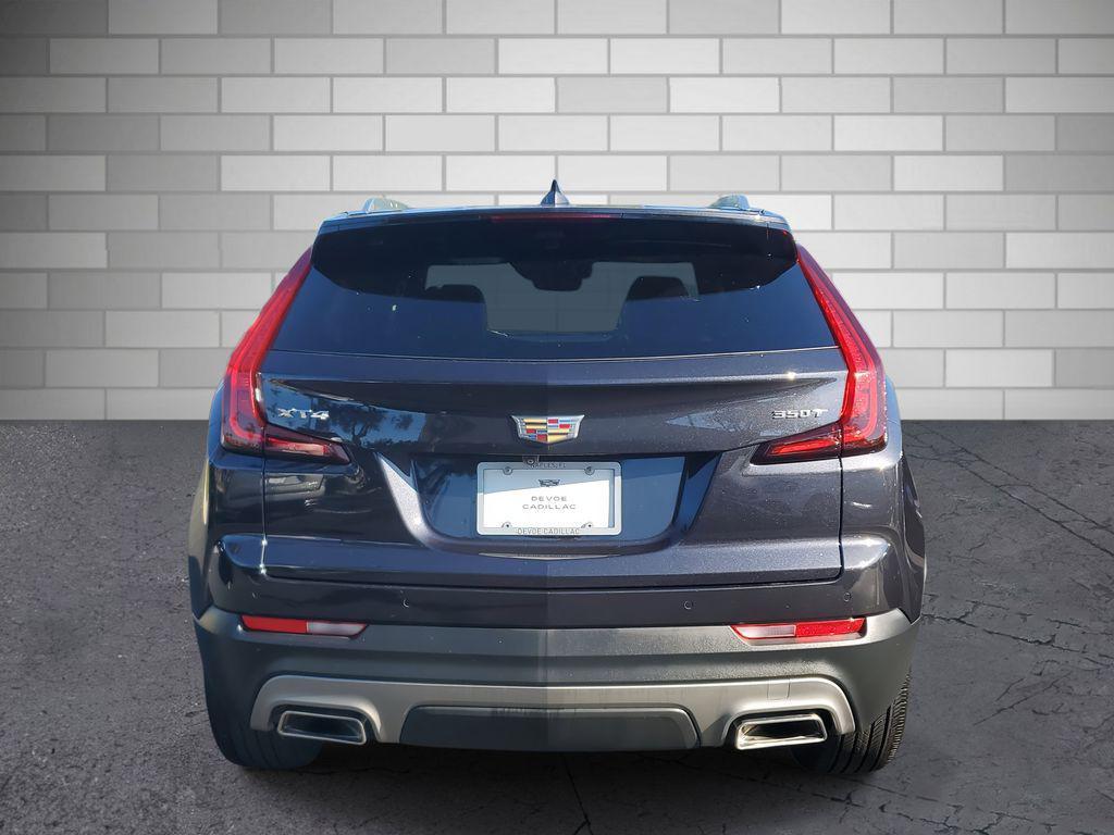 used 2022 Cadillac XT4 car, priced at $28,433