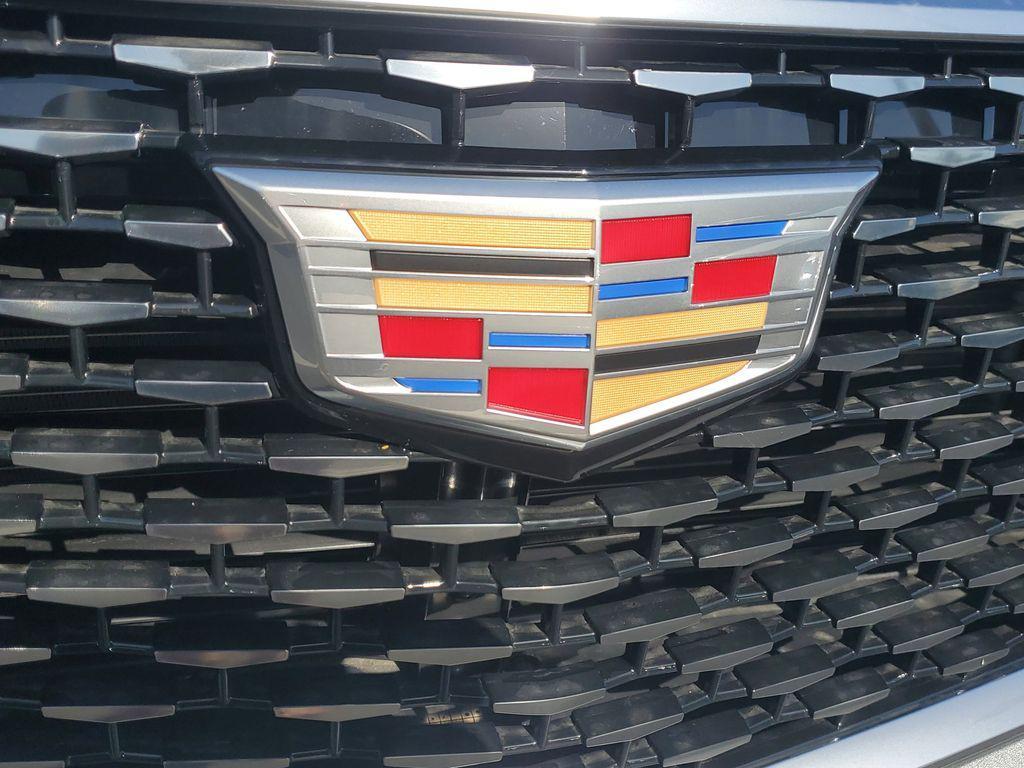 new 2025 Cadillac XT6 car, priced at $49,015