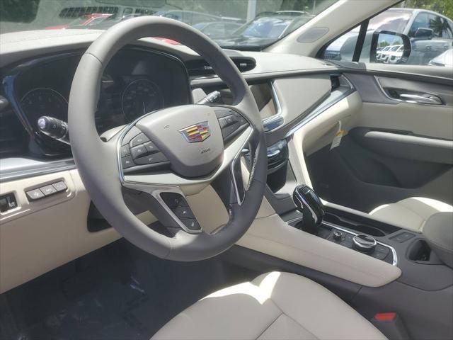 new 2025 Cadillac XT5 car, priced at $55,865