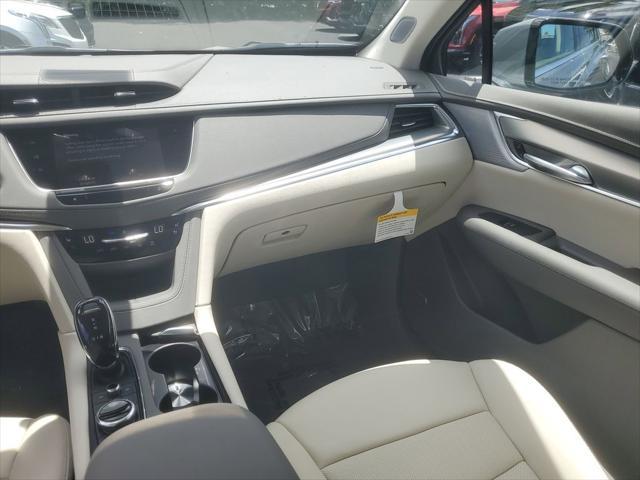 new 2025 Cadillac XT5 car, priced at $55,865