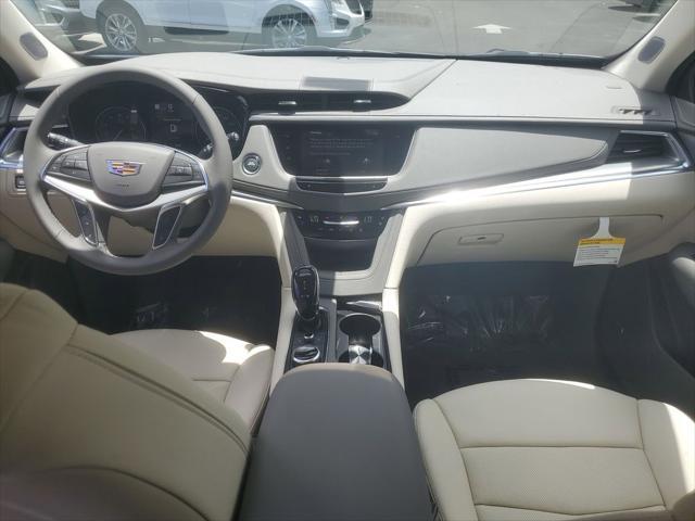 new 2025 Cadillac XT5 car, priced at $55,865