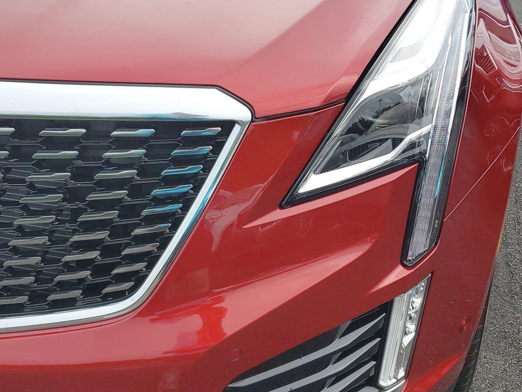 new 2025 Cadillac XT5 car, priced at $57,265