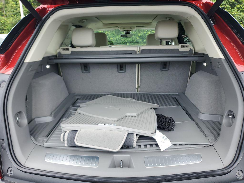new 2025 Cadillac XT5 car, priced at $57,265