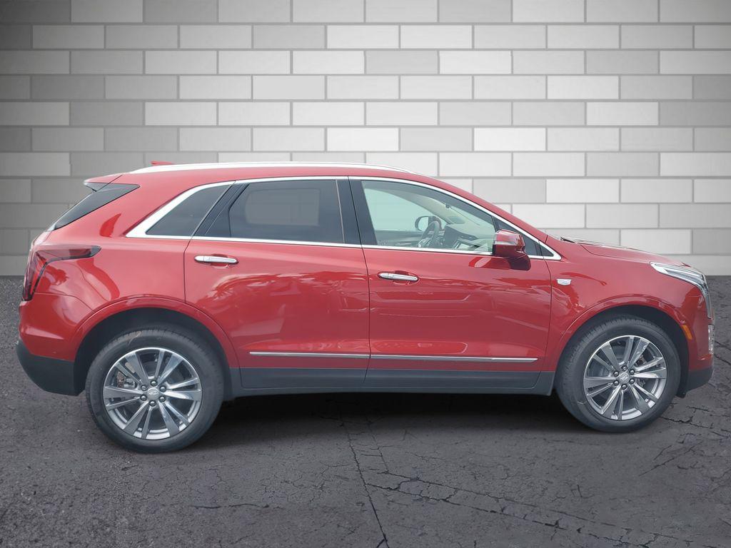 new 2025 Cadillac XT5 car, priced at $57,265