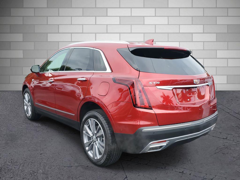 new 2025 Cadillac XT5 car, priced at $57,265
