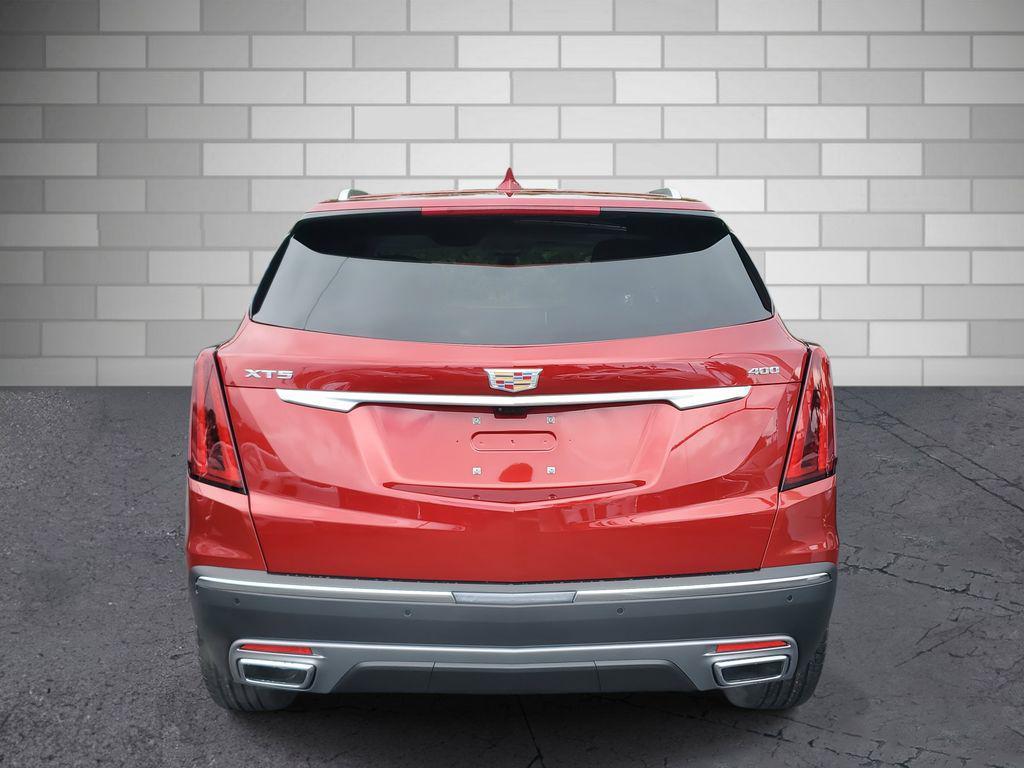 new 2025 Cadillac XT5 car, priced at $57,265