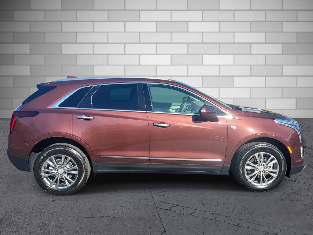used 2023 Cadillac XT5 car, priced at $33,733