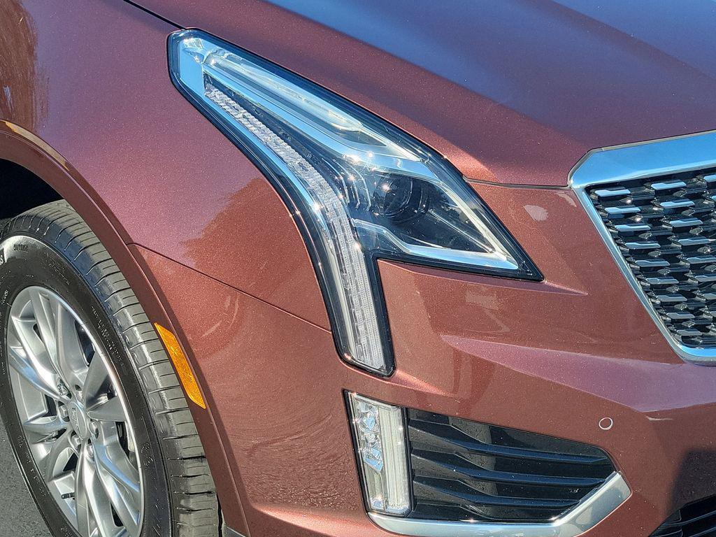 used 2023 Cadillac XT5 car, priced at $33,733