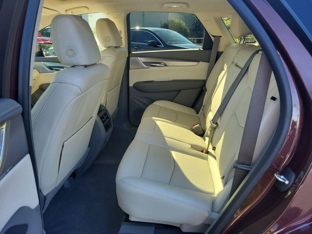 used 2023 Cadillac XT5 car, priced at $33,733