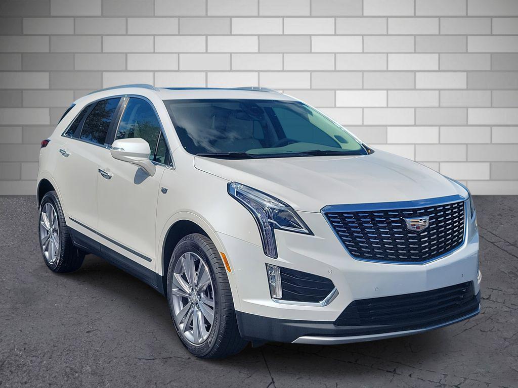 used 2024 Cadillac XT5 car, priced at $43,643