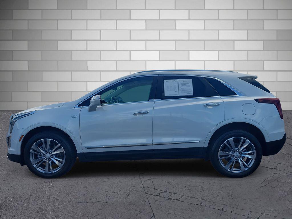 used 2024 Cadillac XT5 car, priced at $43,643