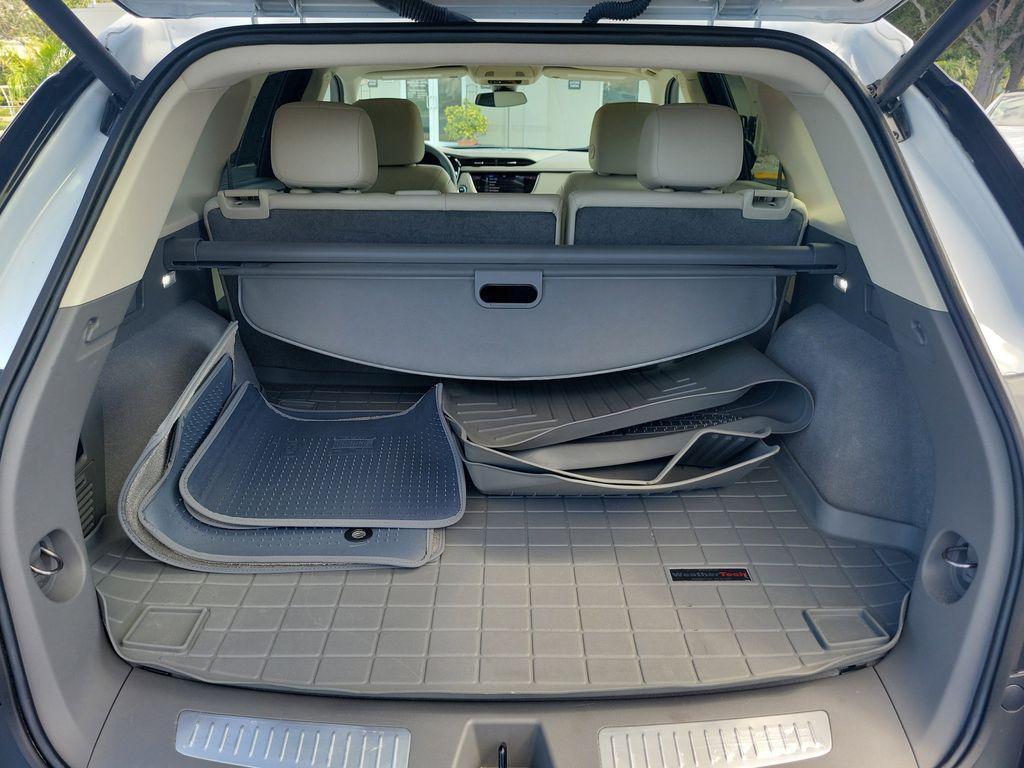 used 2024 Cadillac XT5 car, priced at $43,643