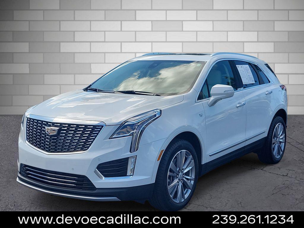 used 2024 Cadillac XT5 car, priced at $43,643