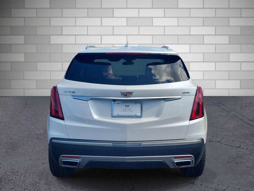 used 2024 Cadillac XT5 car, priced at $43,643