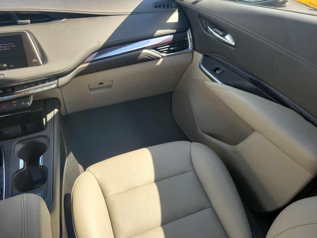 used 2023 Cadillac XT4 car, priced at $27,333