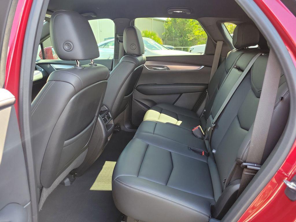 used 2020 Cadillac XT5 car, priced at $24,954