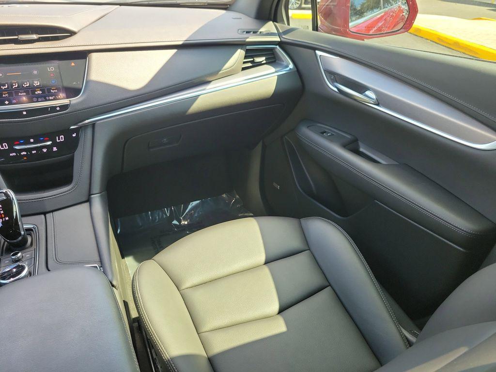 used 2020 Cadillac XT5 car, priced at $24,954