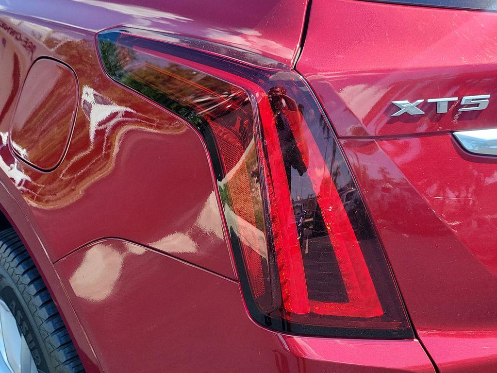 used 2020 Cadillac XT5 car, priced at $24,954