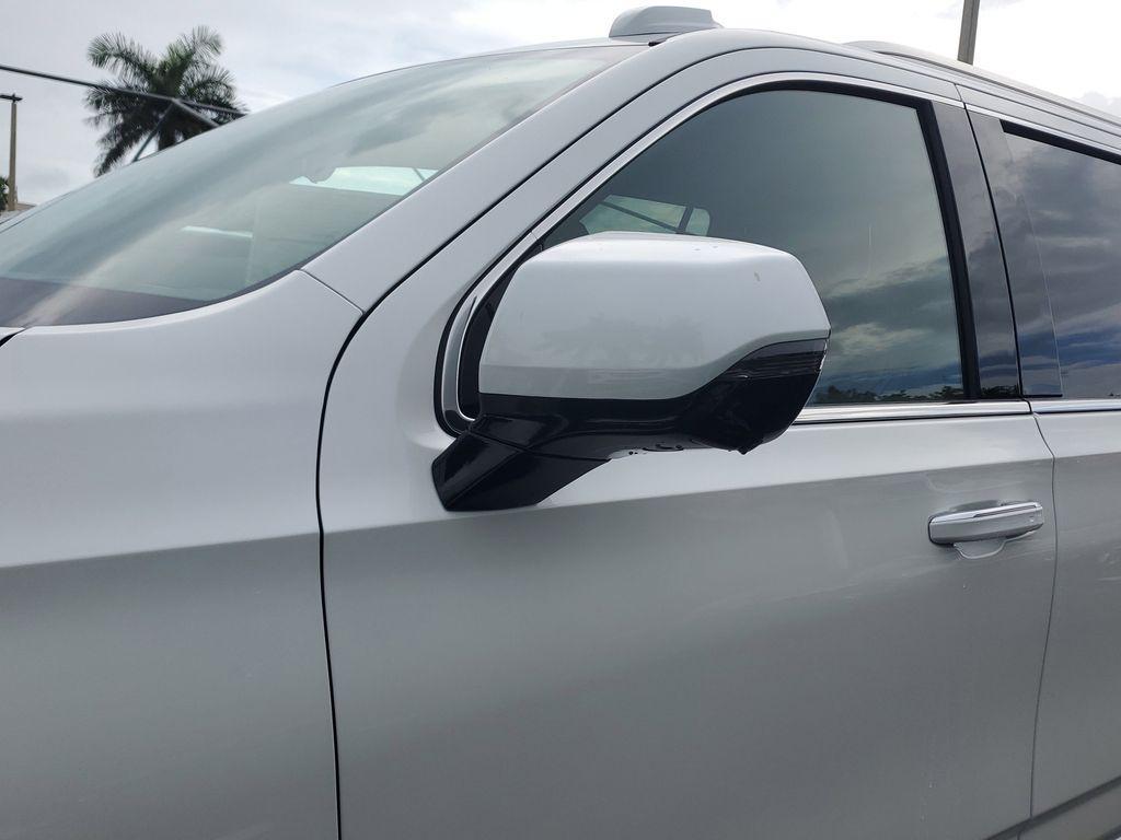 new 2025 Cadillac Escalade ESV car, priced at $110,290
