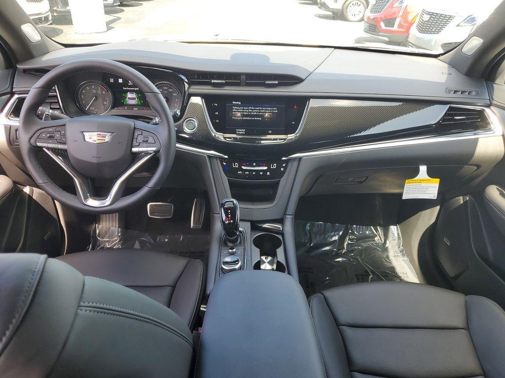 new 2025 Cadillac XT6 car, priced at $69,068