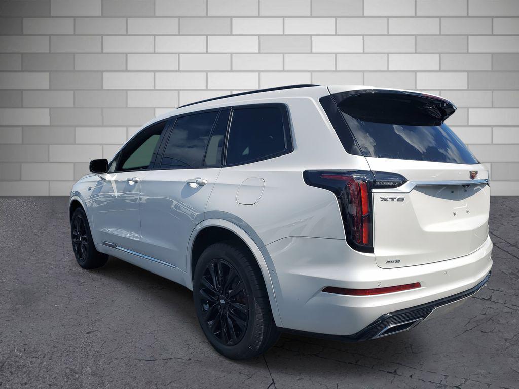 new 2025 Cadillac XT6 car, priced at $69,068