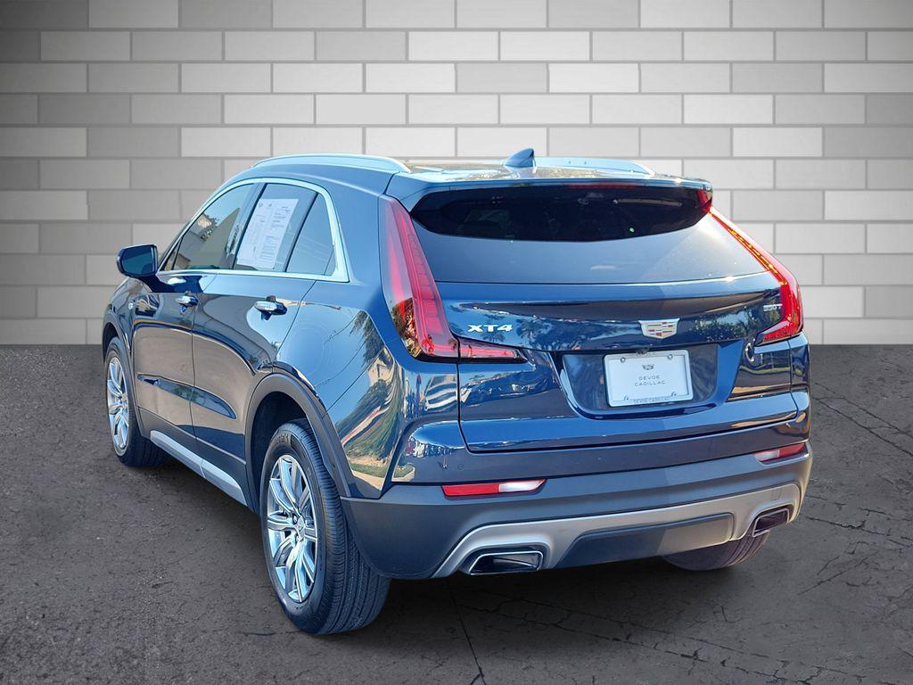 used 2020 Cadillac XT4 car, priced at $22,454