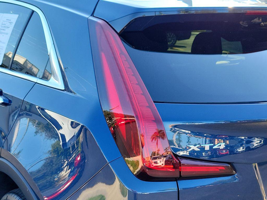 used 2020 Cadillac XT4 car, priced at $22,454