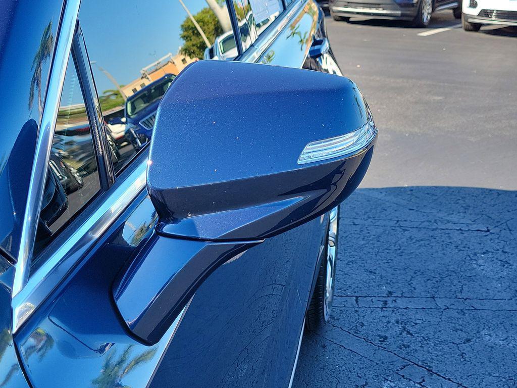 used 2020 Cadillac XT4 car, priced at $22,454