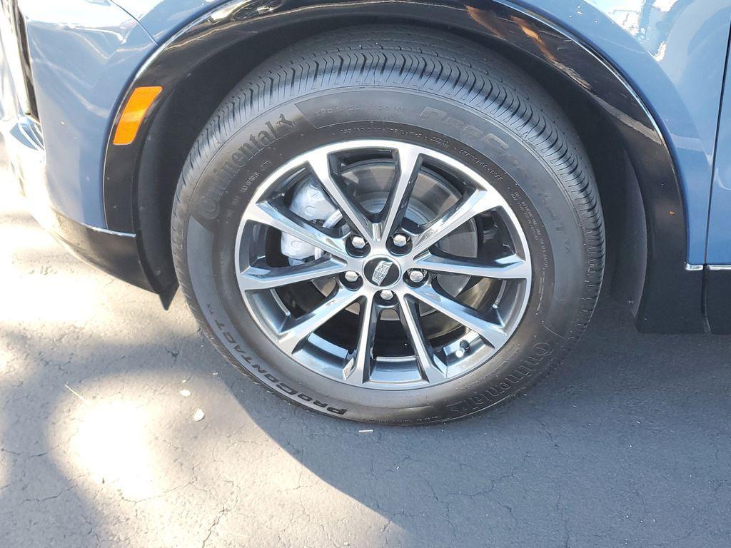 used 2025 Cadillac XT4 car, priced at $42,623