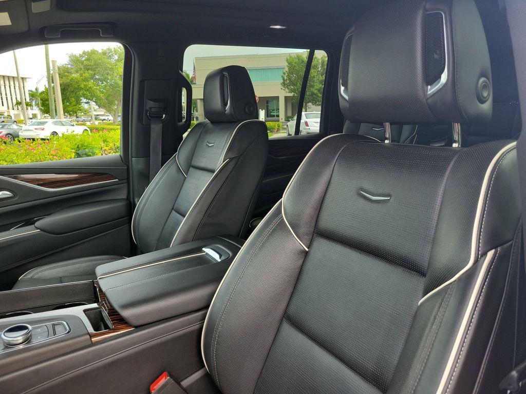 used 2022 Cadillac Escalade ESV car, priced at $63,954