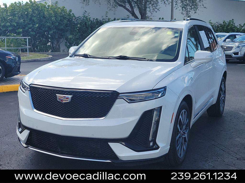 used 2022 Cadillac XT6 car, priced at $40,653
