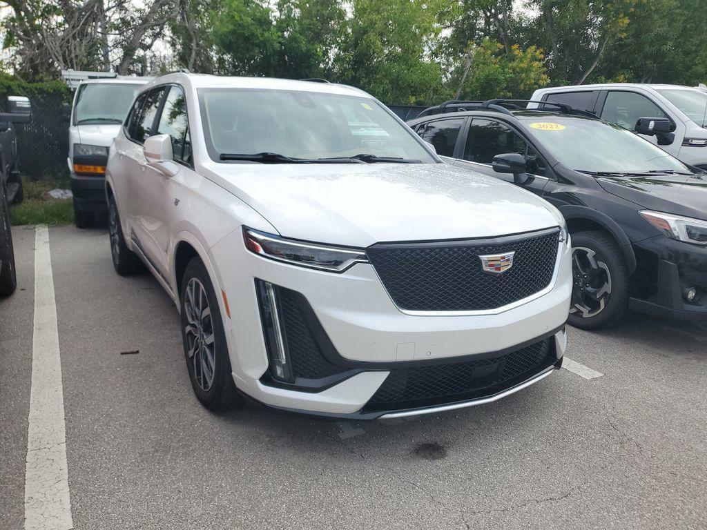 used 2022 Cadillac XT6 car, priced at $42,433