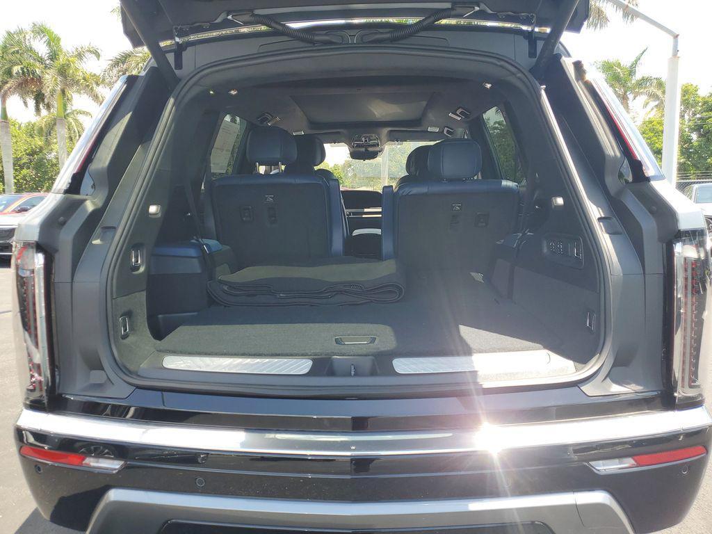 new 2026 Cadillac VISTIQ car, priced at $93,590