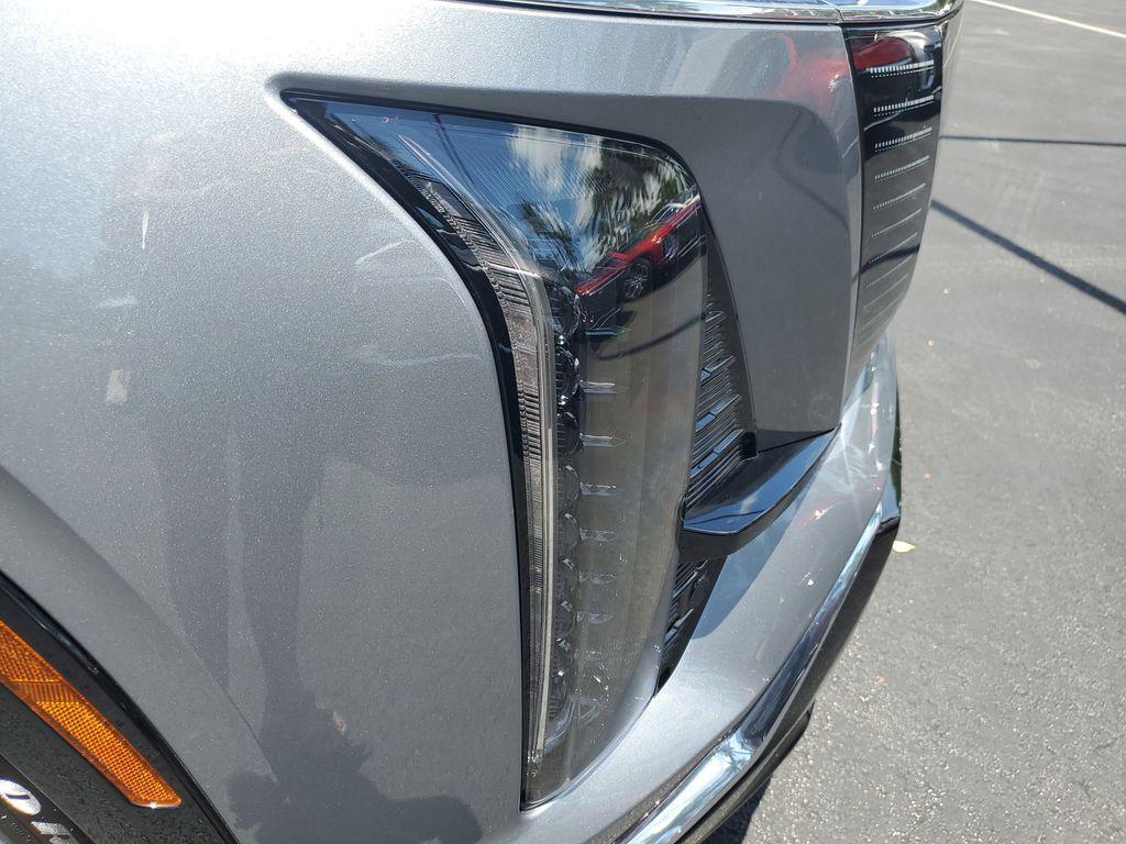 new 2026 Cadillac VISTIQ car, priced at $93,590