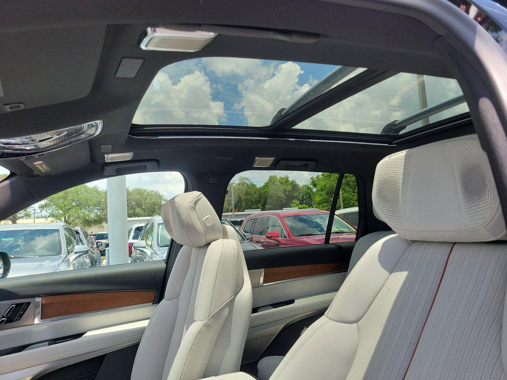 new 2026 Cadillac VISTIQ car, priced at $81,065