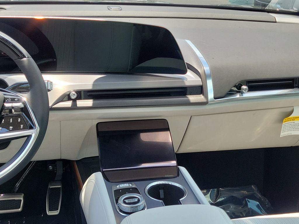 new 2026 Cadillac VISTIQ car, priced at $81,065