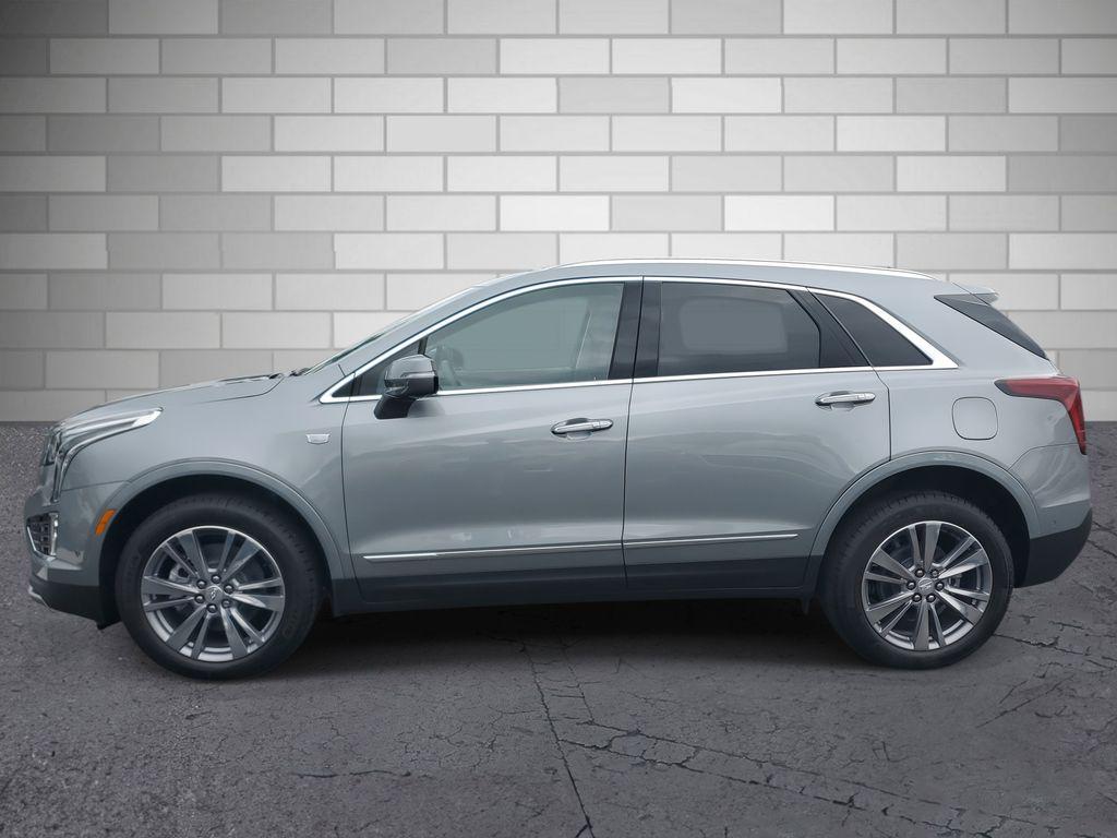 new 2025 Cadillac XT5 car, priced at $54,665