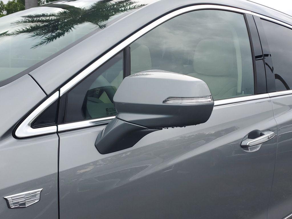 new 2025 Cadillac XT5 car, priced at $54,665