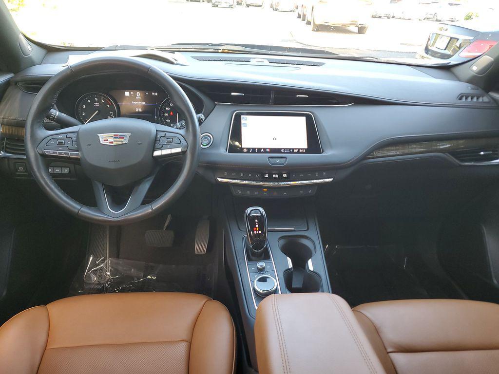 used 2023 Cadillac XT4 car, priced at $30,233