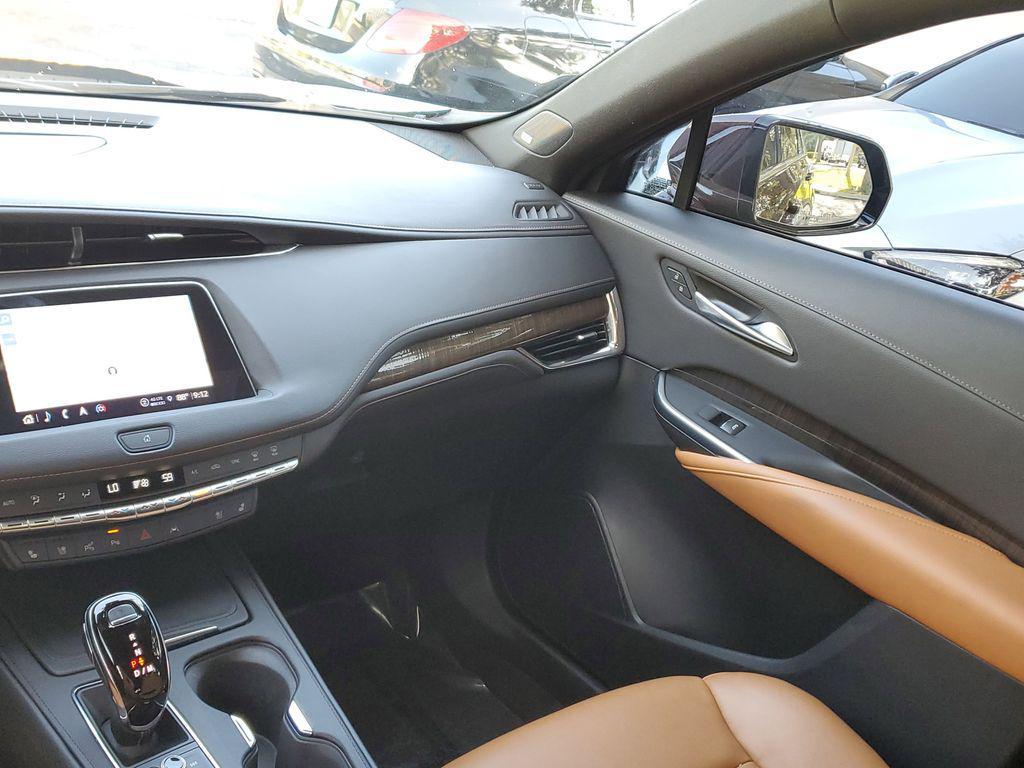 used 2023 Cadillac XT4 car, priced at $30,233